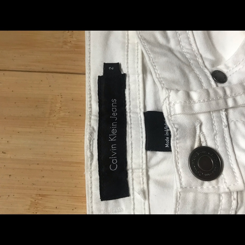 Jeans - Picture 2 of 5